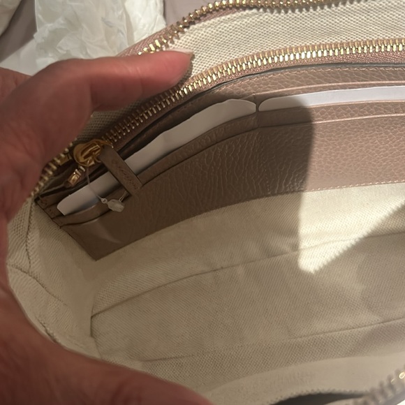 Gucci i zip top wallet/ wristlet. Brand new - Picture 8 of 9